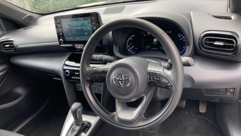 Toyota Yaris Cross 1.5 Hybrid Design 5dr CVT Hybrid Estate